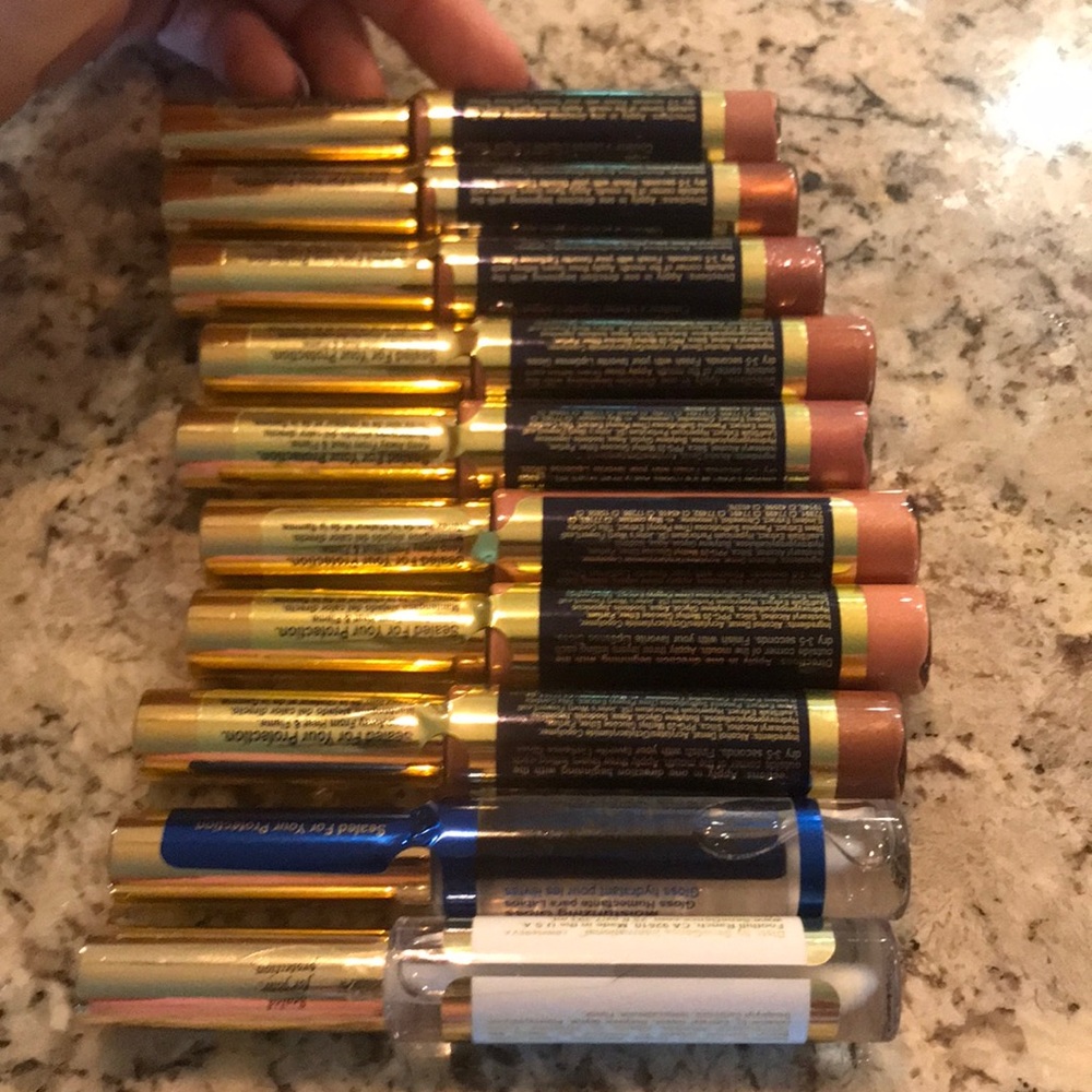 8 LipSense 1remover 1glossy top coat
